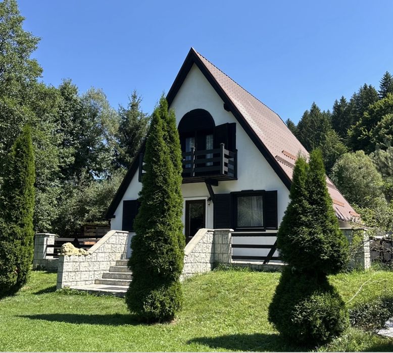 Cabană de închiriat cu ciubar — cabană de închiriat în Ojdula